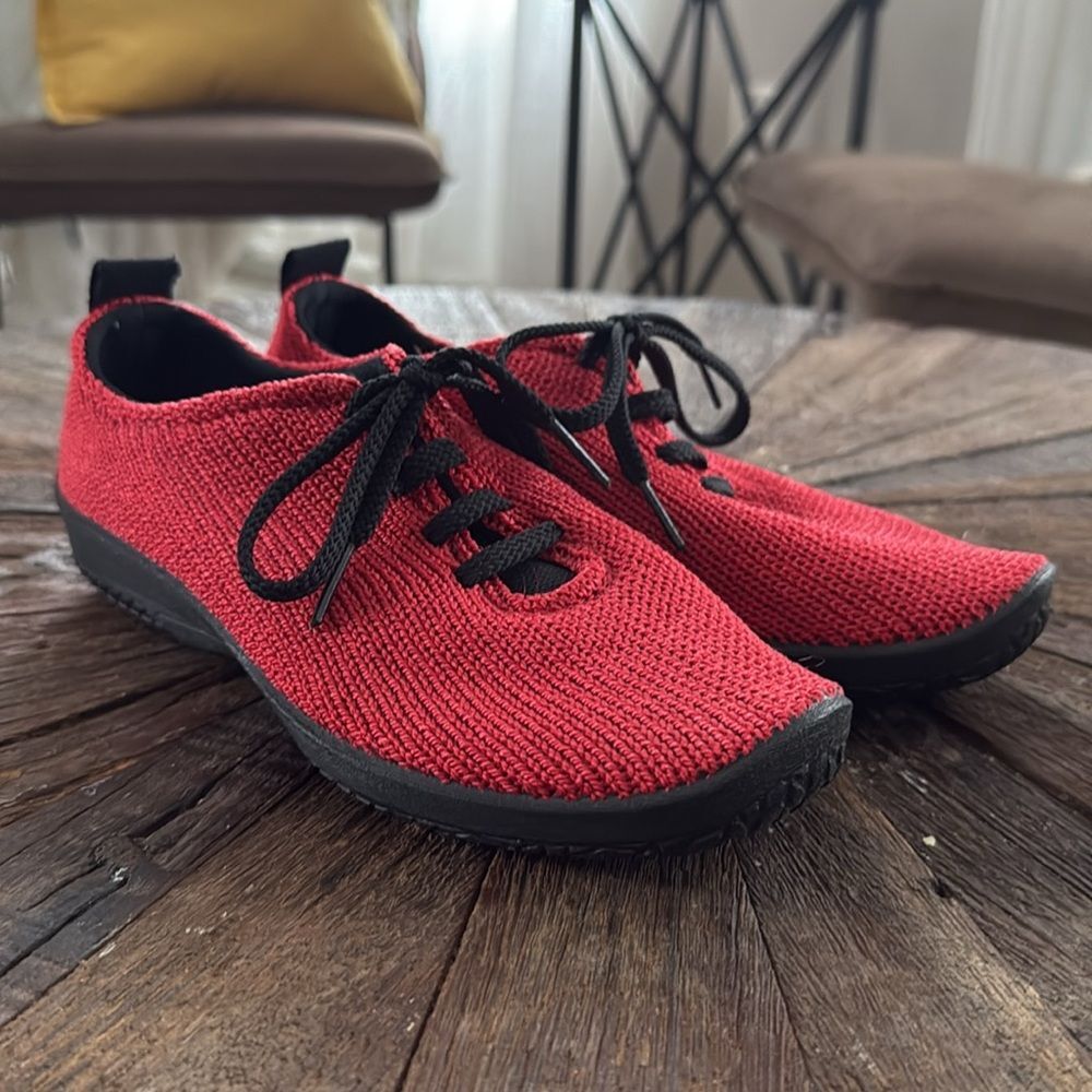 Arcopedico Red Knit Sneakers - Picture 3 of 6